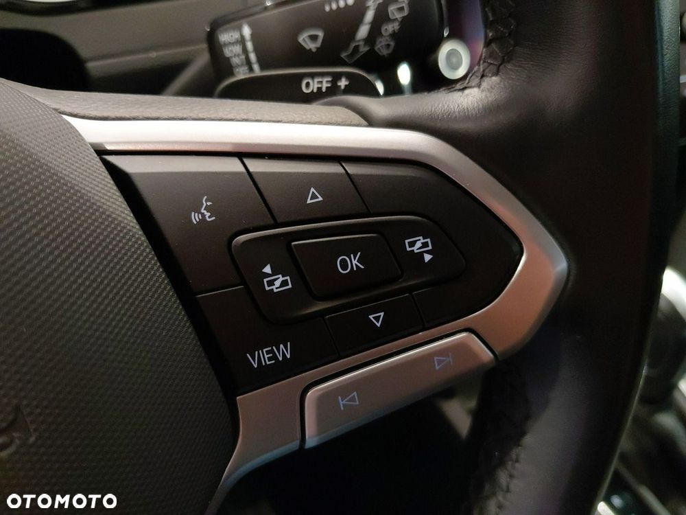 Volkswagen Passat Variant 2.0 TSI Business DSG - 28