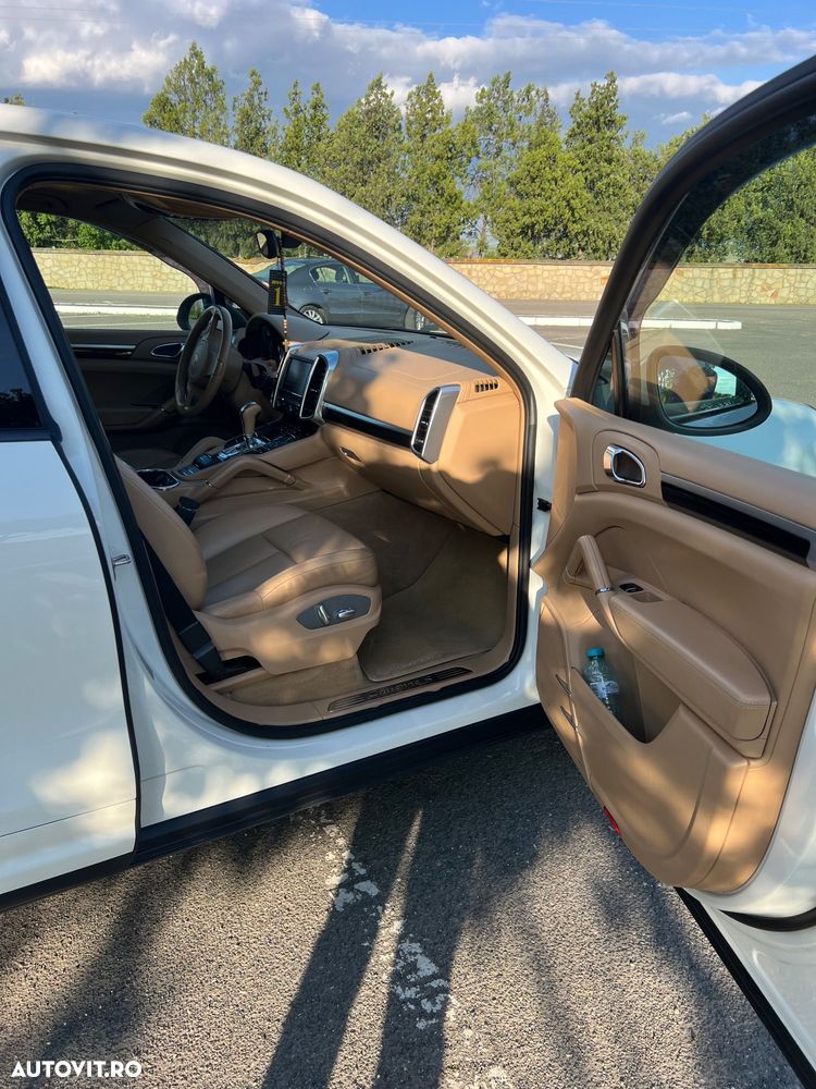 Porsche Cayenne S Tiptronic - 17