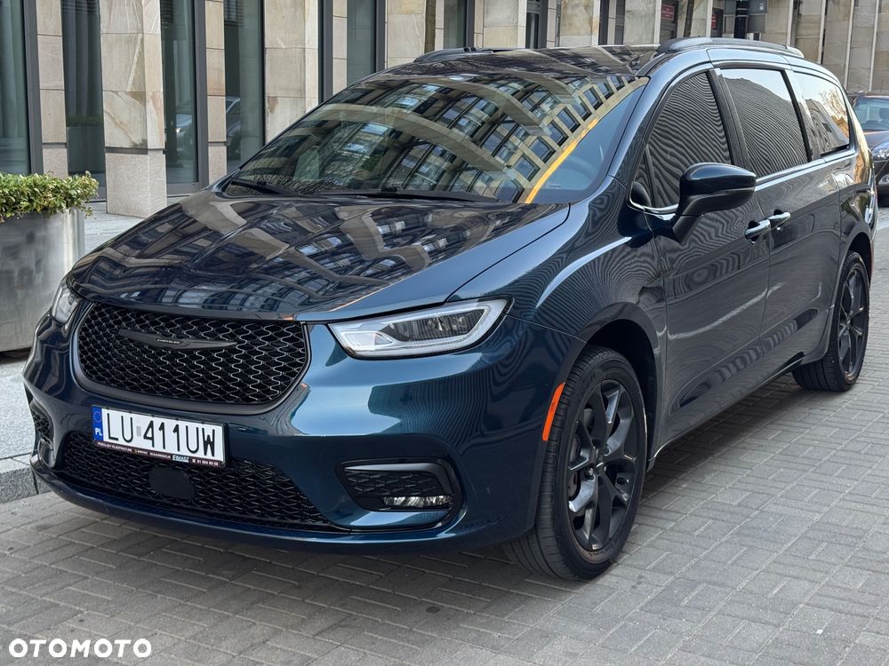 Chrysler Pacifica - 21