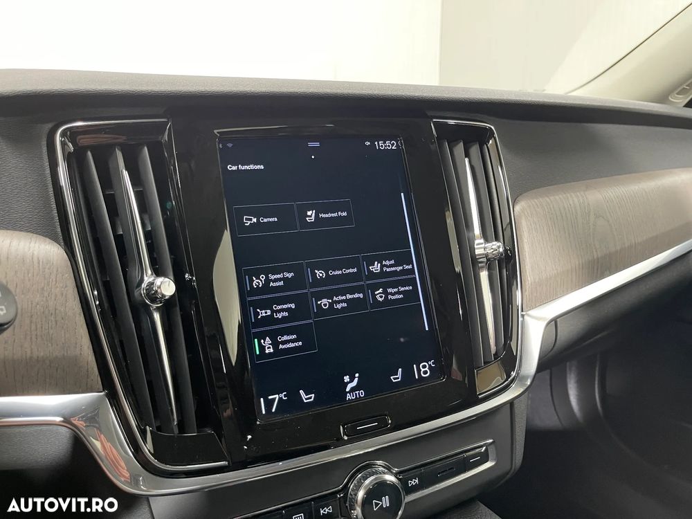 Volvo V90 V90CC B5 MHEV AT AWD Core - 17