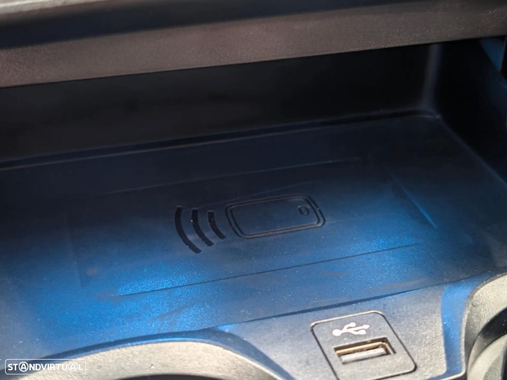 BMW 320 e Pack Desportivo M Auto - 22