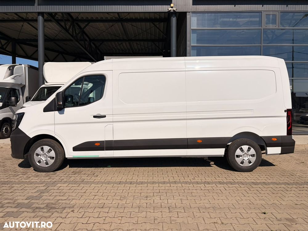 Nissan Interstar - 11