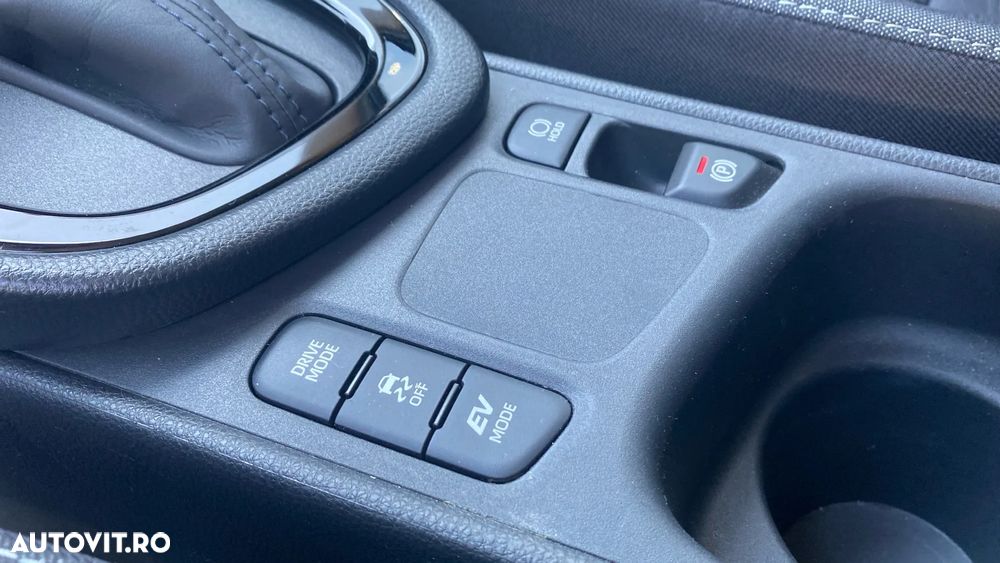 Toyota Yaris 1.5 VVT-i HSD Dynamic - 16