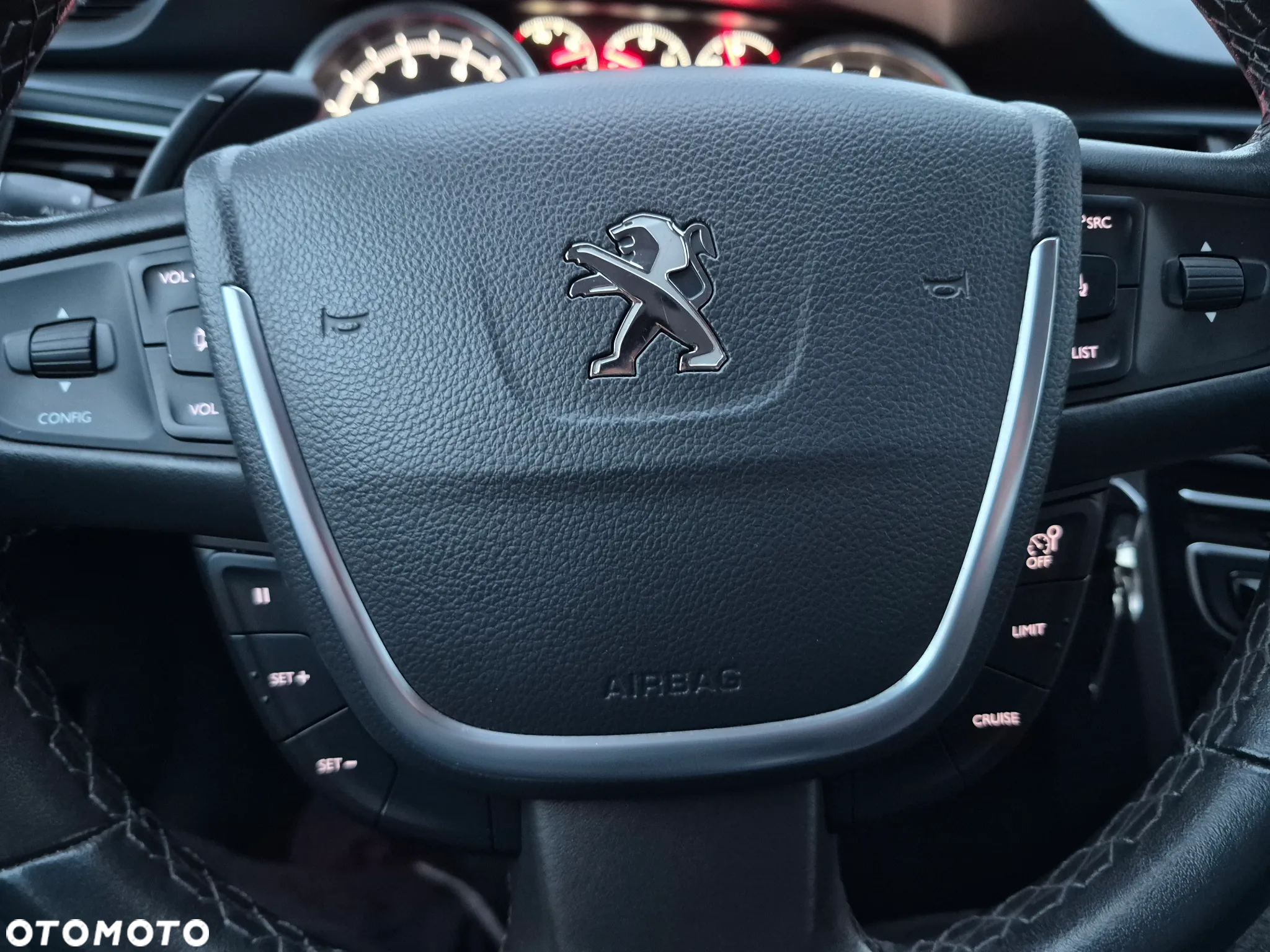 Peugeot 508 1.6 e-THP Allure S&S - 25