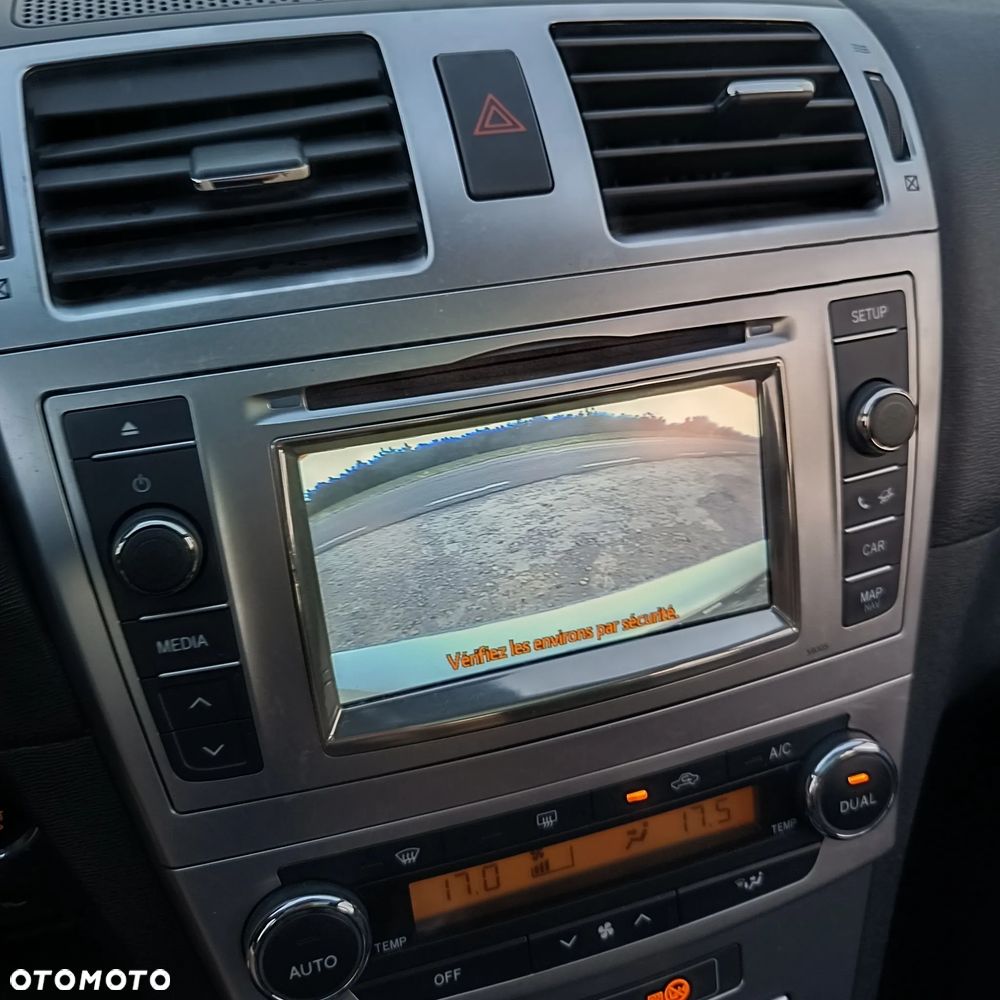 Toyota Avensis 2.0 D-4D Comfort - 27