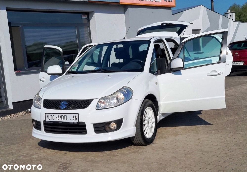 Suzuki SX4 - 4