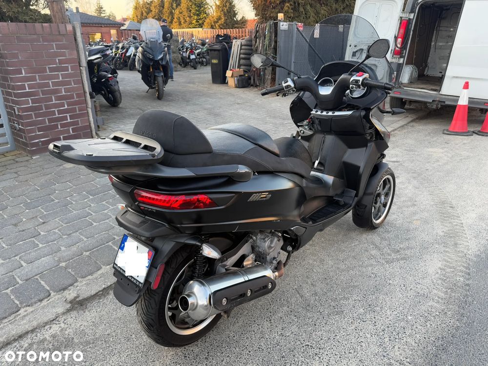 Piaggio MP-3 - 8