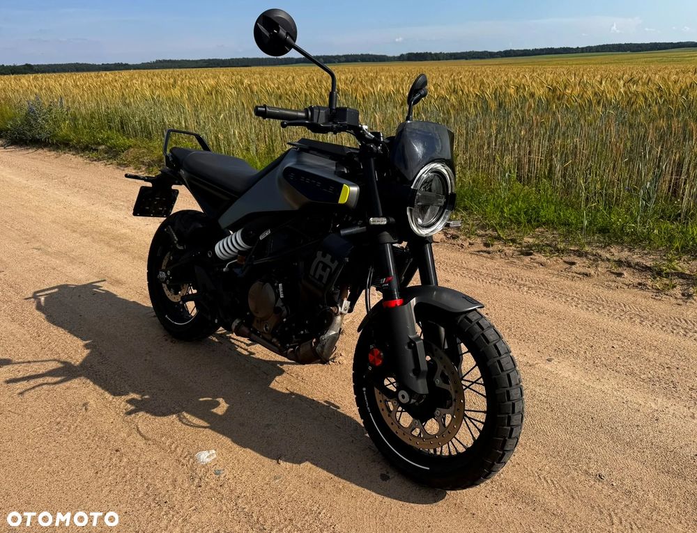 Husqvarna Svartpilen - 1