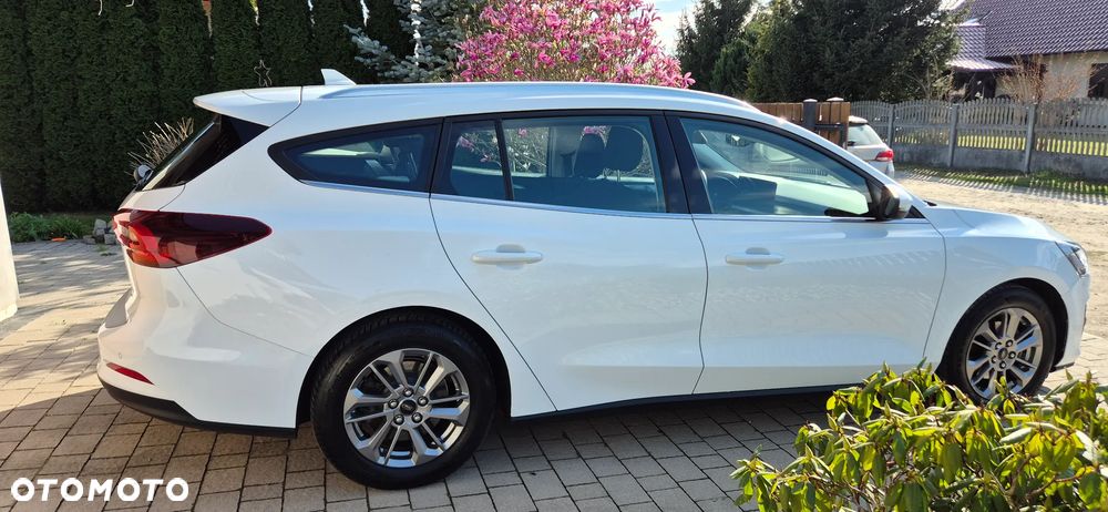 Ford Focus 1.0 EcoBoost Titanium - 10
