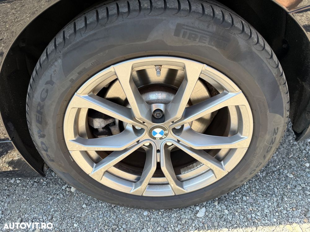 BMW Seria 3 330e xDrive Aut. - 8