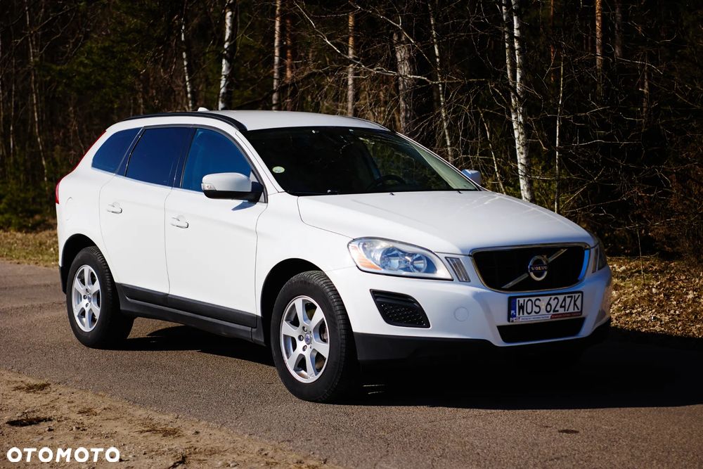 Volvo XC 60 D4 Momentum - 9