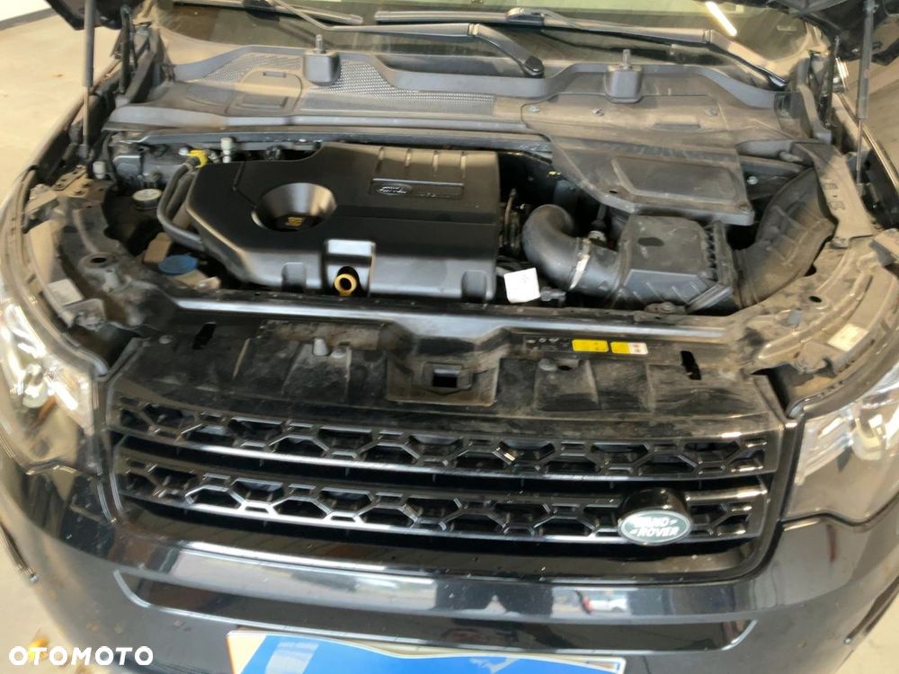 Land Rover Discovery Sport TD4 HSE Luxury - 28