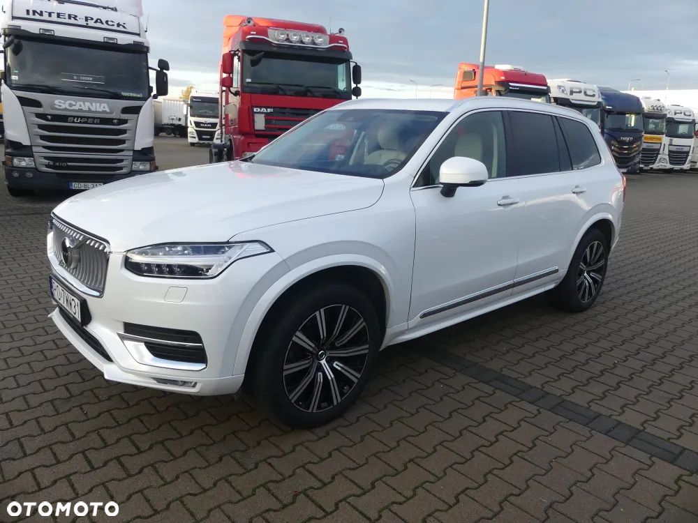 Volvo XC 90 - 1