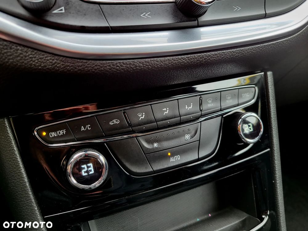 Opel Astra - 12