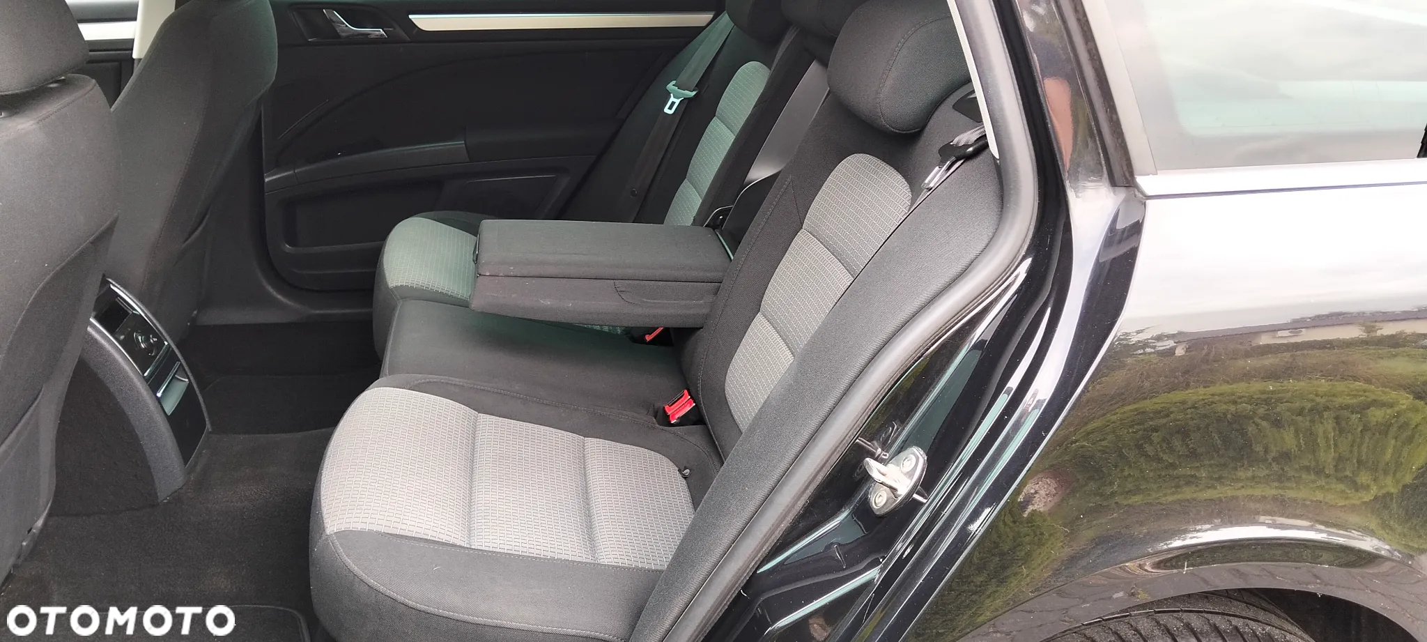 Skoda Superb Combi 2.0 TDI DSG Exclusive - 22