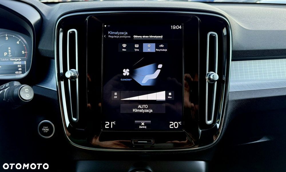 Volvo XC 40 D3 AWD Momentum Pro - 23