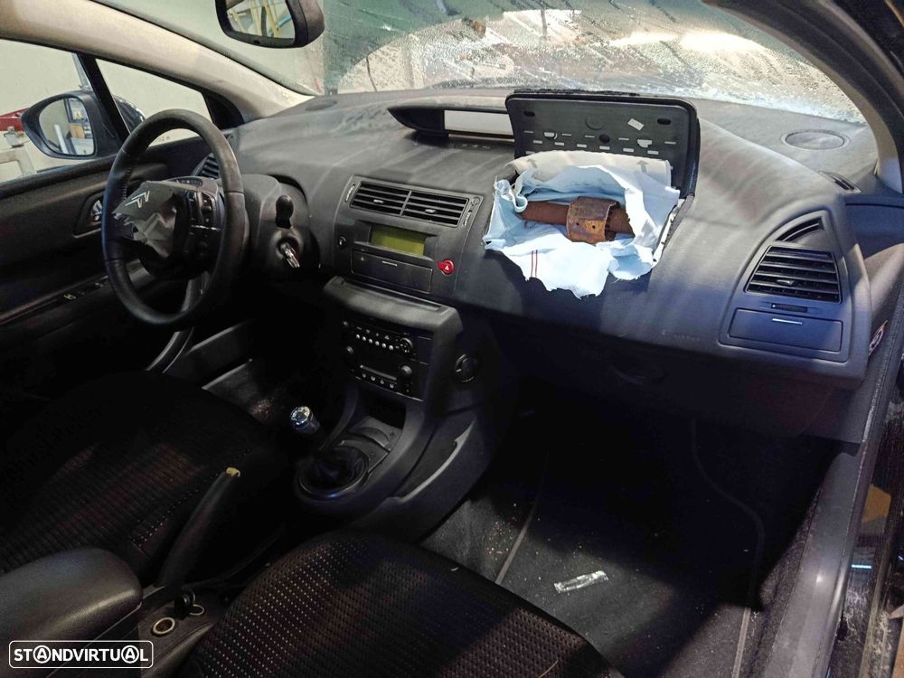 Carro MOT: 9HX DV6ATED4 CITROEN C4 2010 1.6HDI 90CV 5P PRETO DIESEL - 2