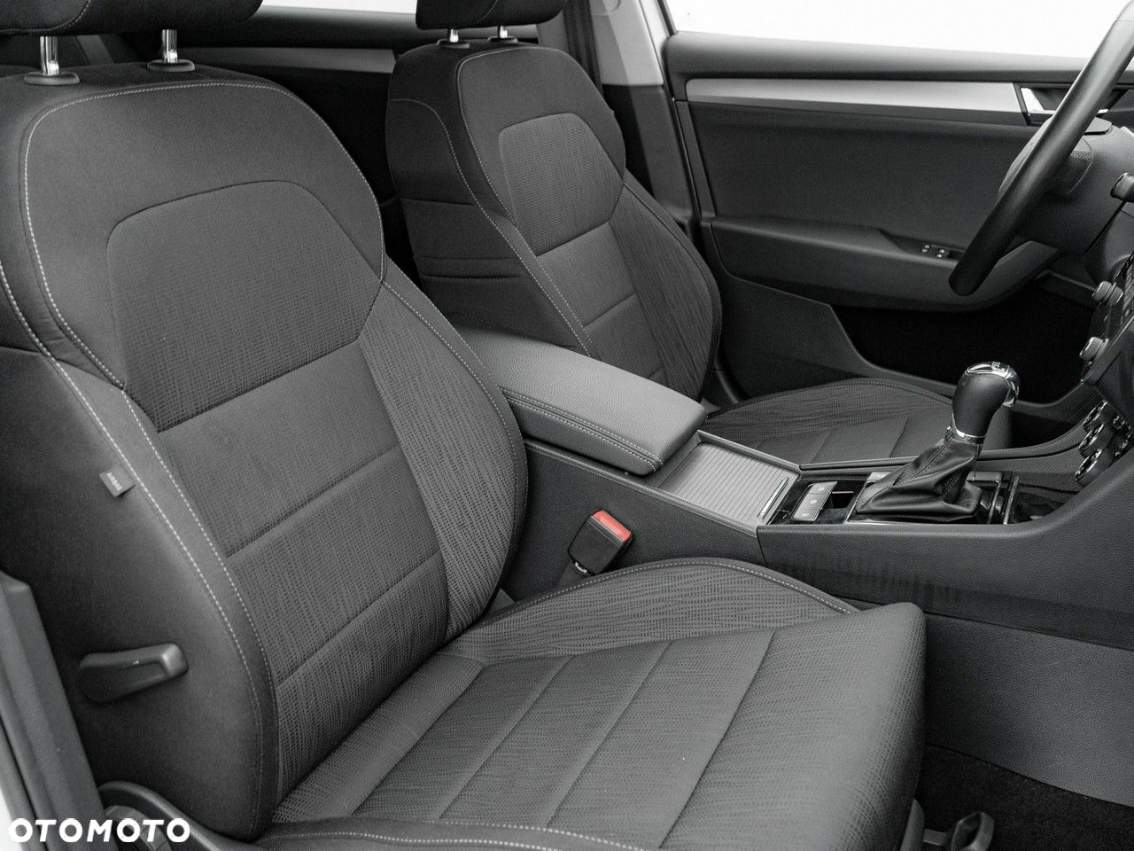 Skoda Superb 1.5 TSI ACT Ambition DSG - 35