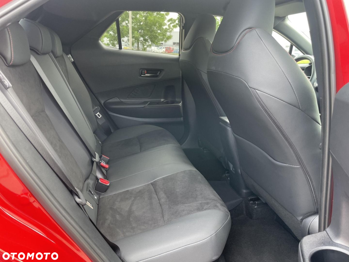 Toyota C-HR - 8