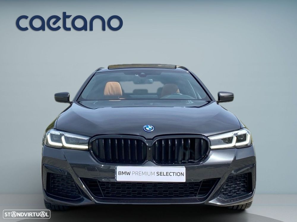 BMW 530 e Pack Desportivo M - 28