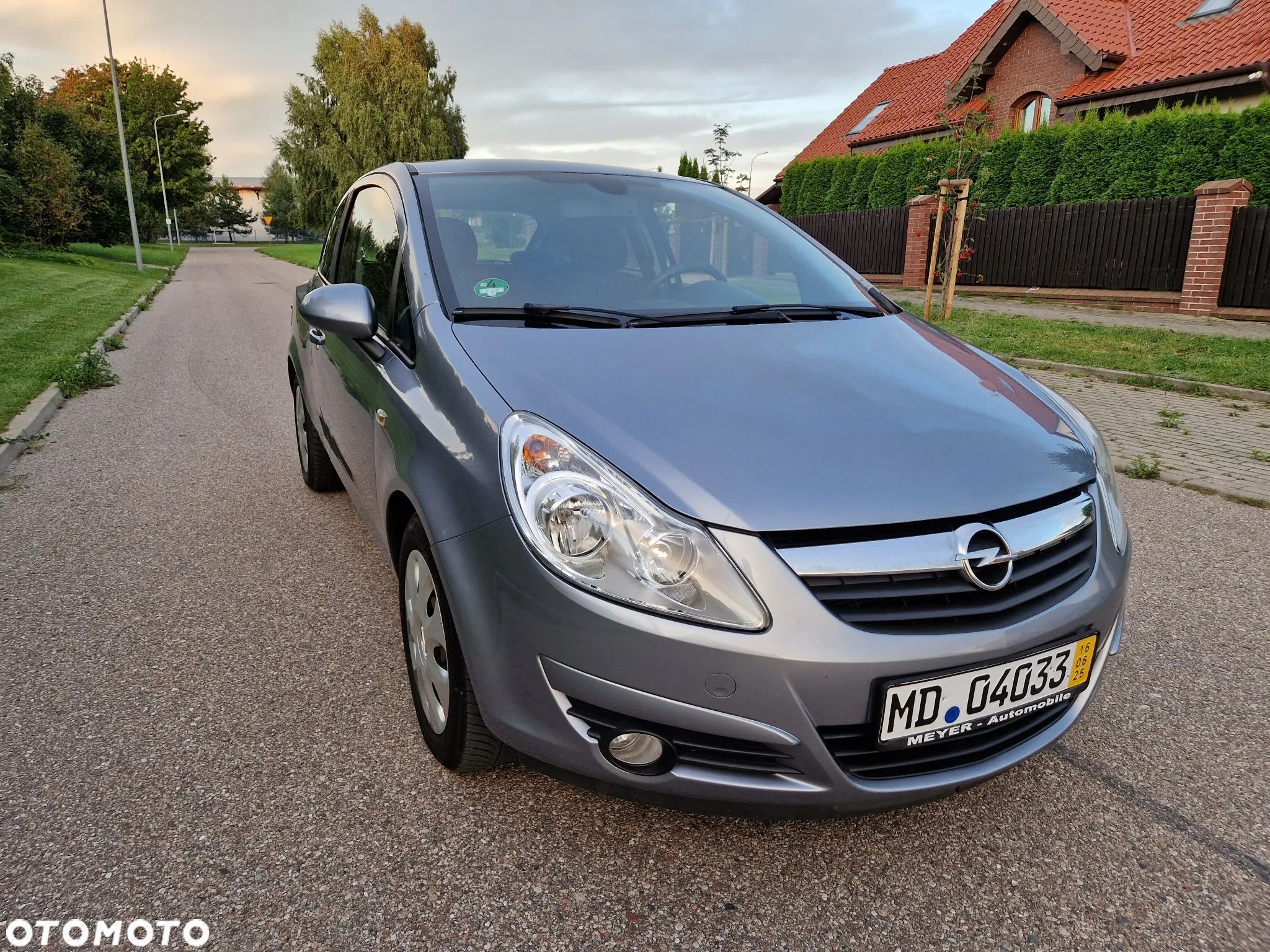 Opel Corsa - 1