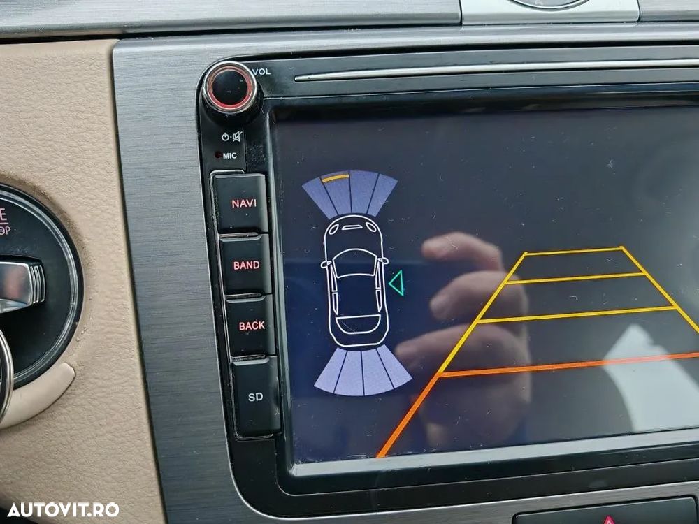 Volkswagen Passat 1.6TDI BlueMotion Tehnology DSG Comfortline - 16