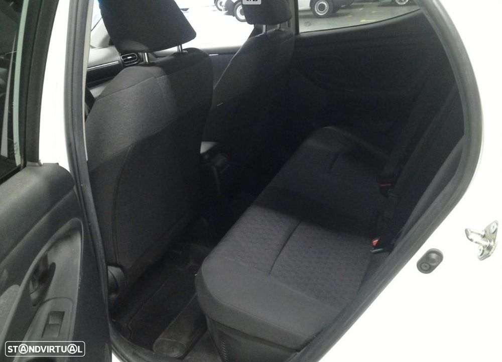 Toyota Yaris 1.5 HDF Exclusive - 5