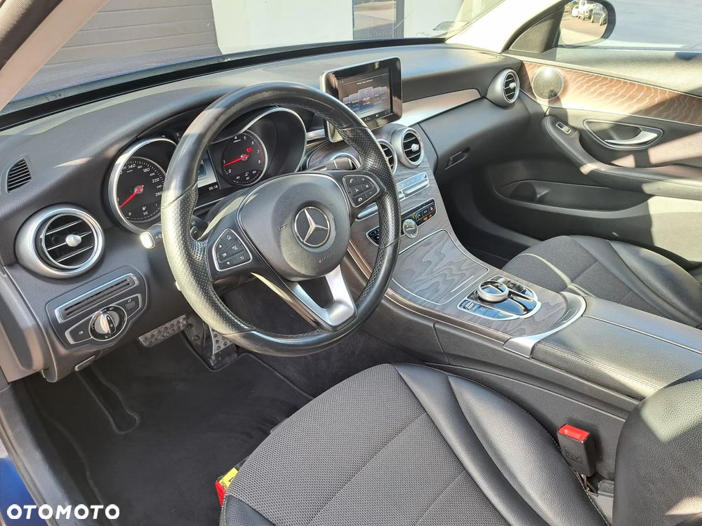 Mercedes-Benz Klasa C 200 4-Matic 7G-TRONIC - 9