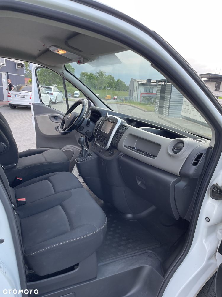 Renault TRAFIC - 8