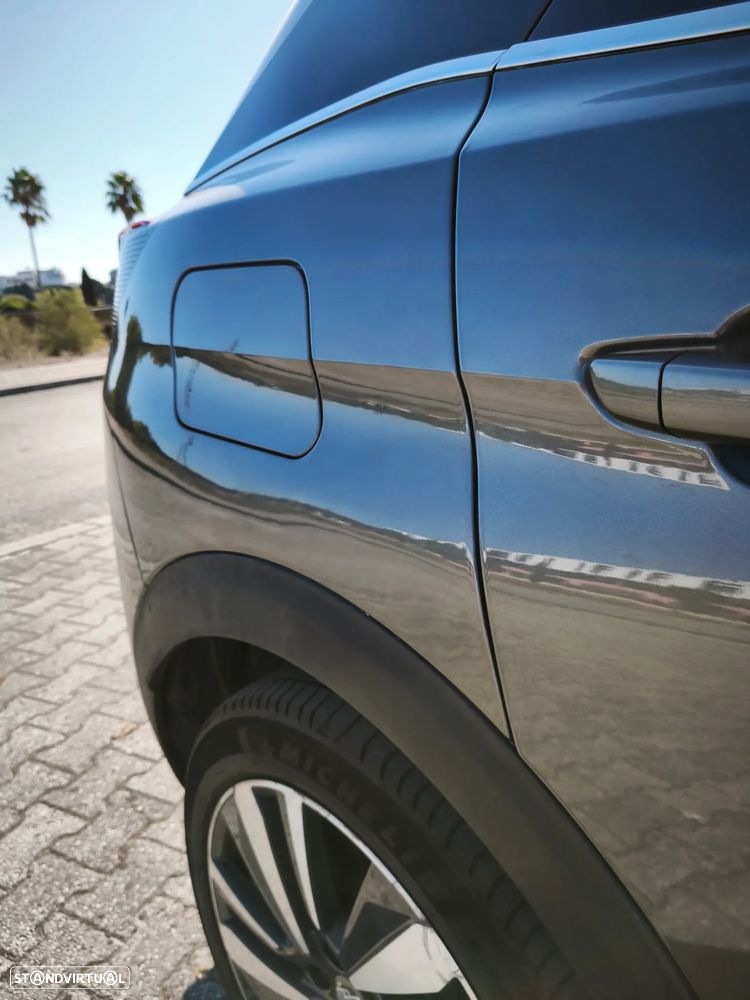 Peugeot 3008 1.6 Hybrid GT Line e-EAT8 - 11