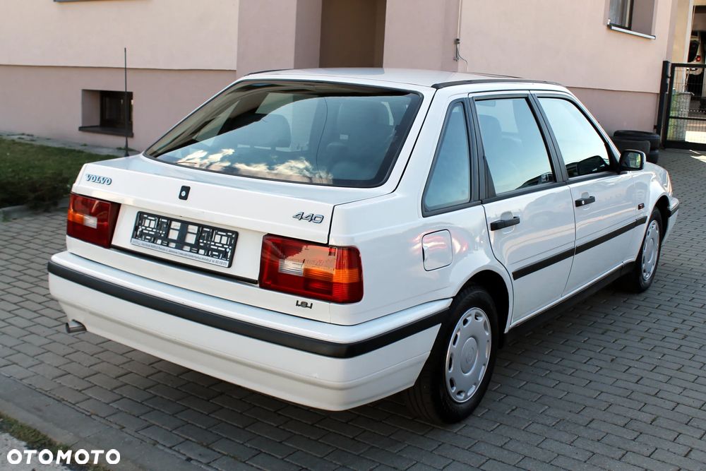 Volvo Seria 400 - 5