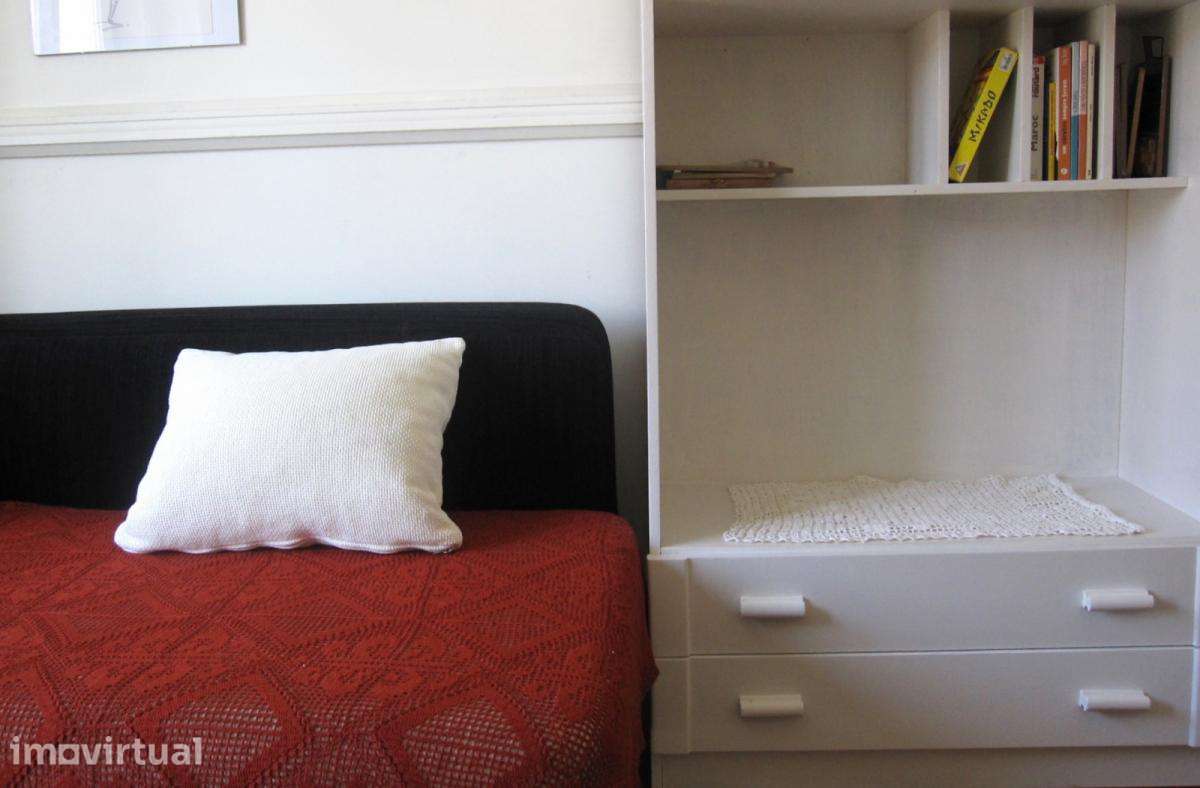 Quarto - localizado em Anjos Lisbon - Grande imagem: 4/23