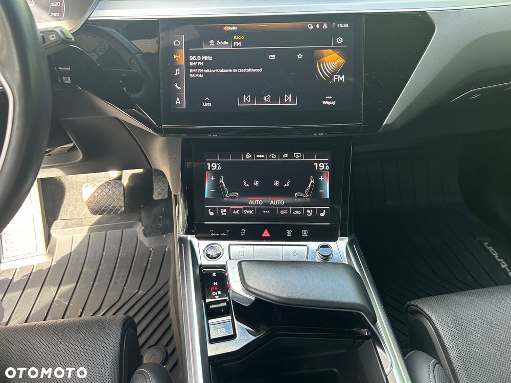 Audi Q8 - 17