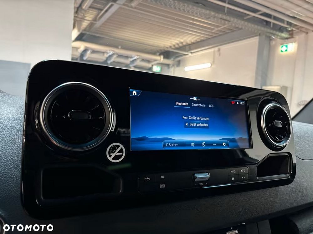 Mercedes-Benz Sprinter - 18