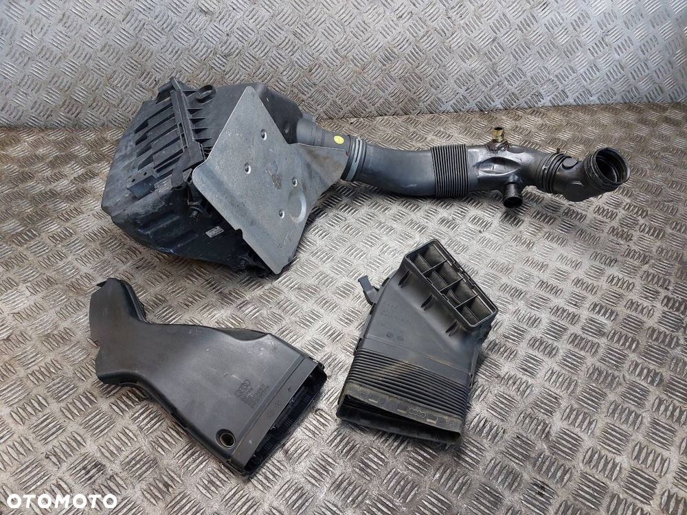 OBUDOWA FILTRA POWIETRZA + PRZEPŁYWOMIERZ + DOLOT AUDI A4 B6 2.0 20V - 8