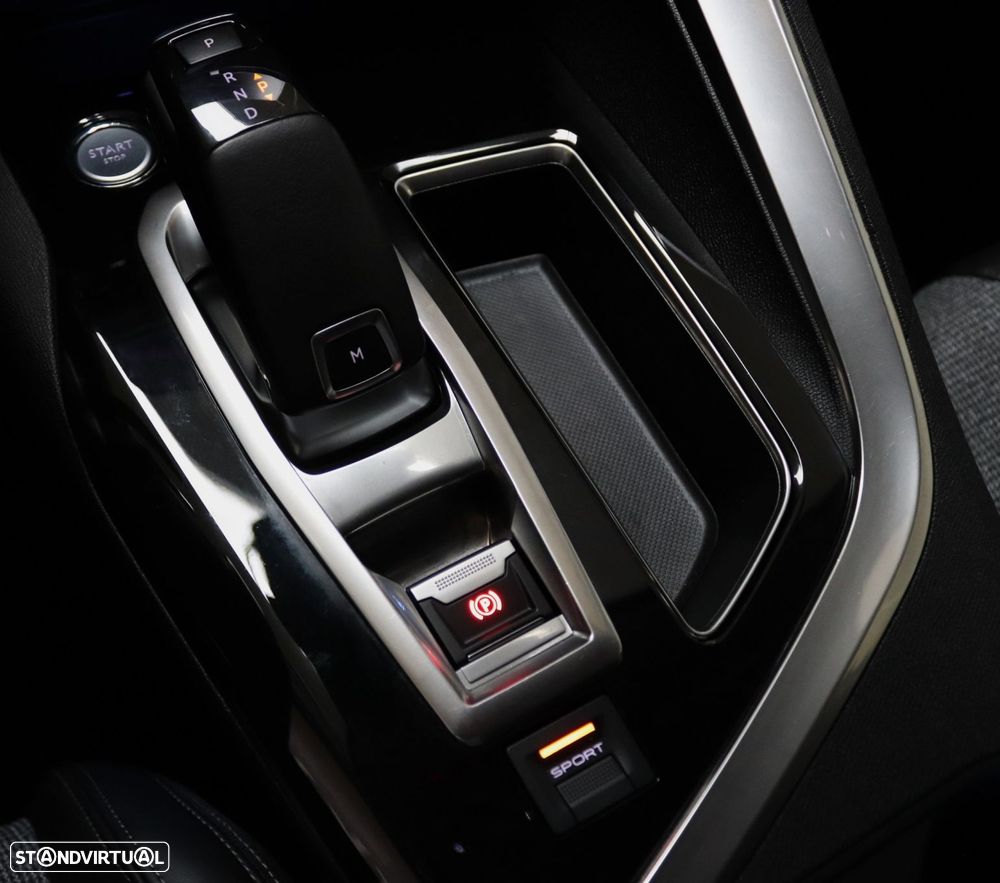 Peugeot 5008 1.5 BlueHDi GT Line EAT8 - 33