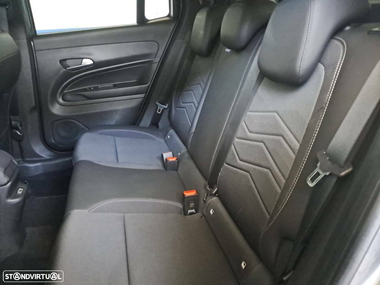 Jeep Avenger 1.2 GSE T3 Summit - 10