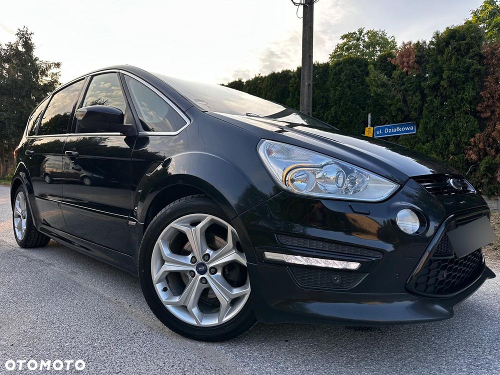 Ford S-Max - 13