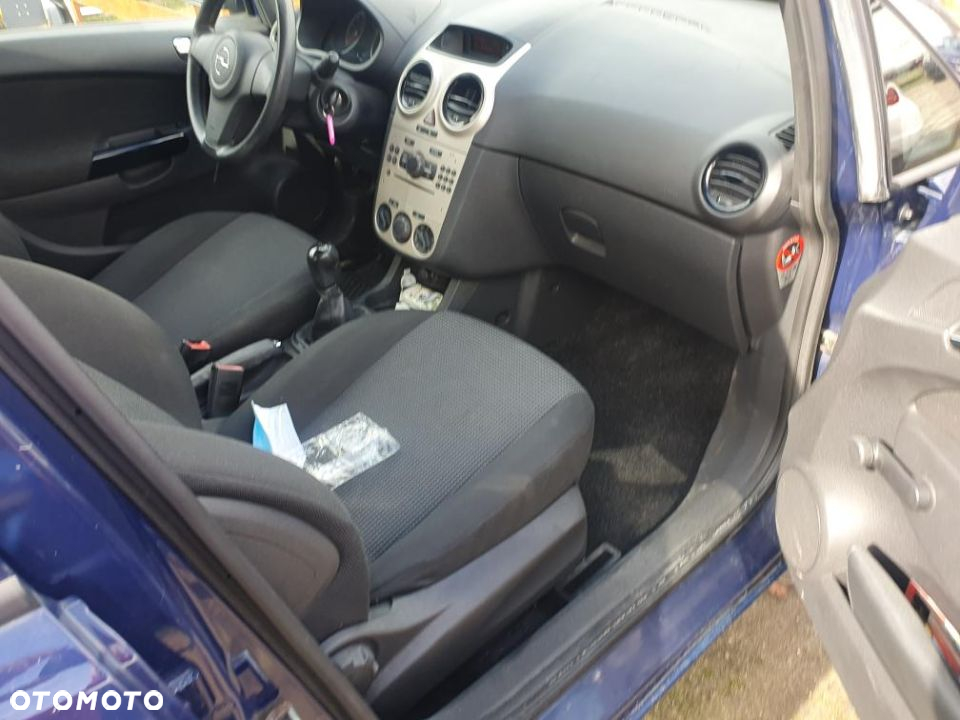 Opel Corsa 1.2 16V Enjoy - 18