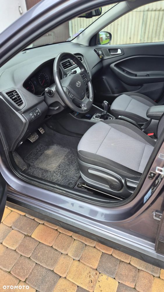 Hyundai i20 - 10