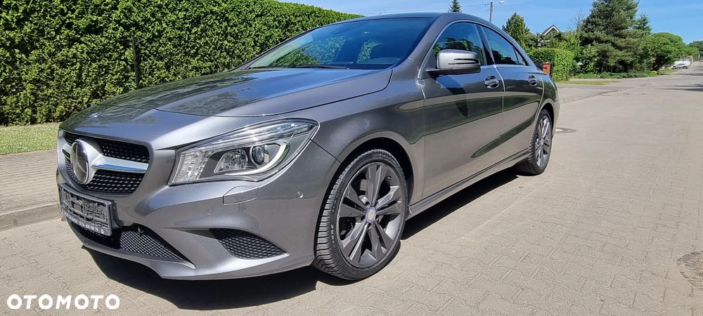 Mercedes-Benz CLA 250 4Matic 7G-DCT UrbanStyle Edition - 10