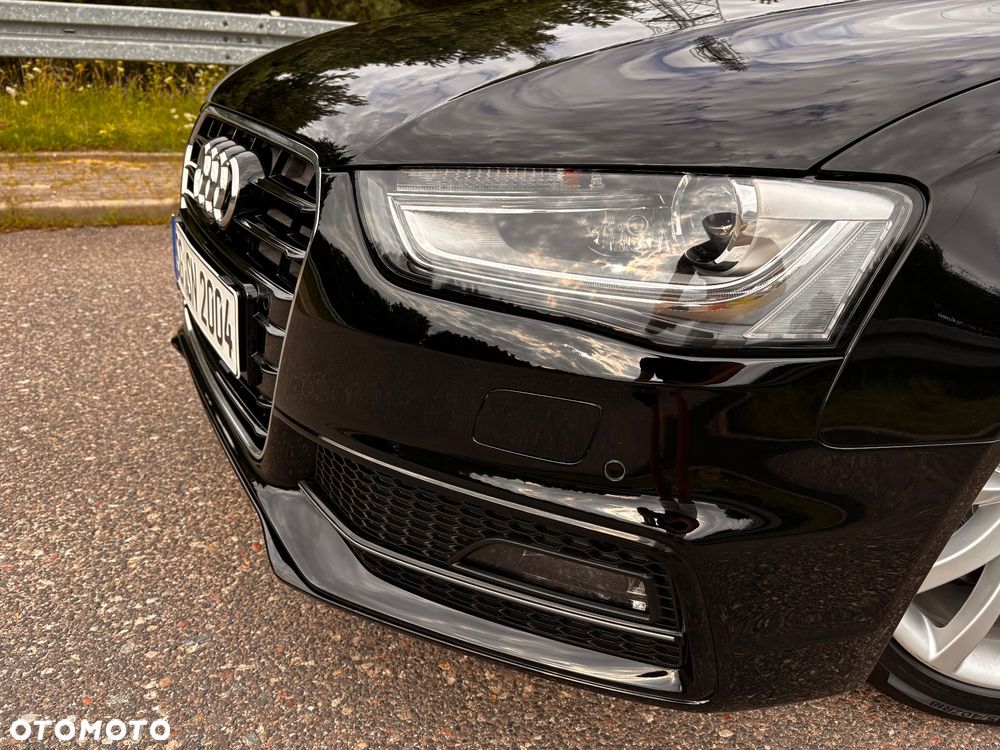 Audi A4 Avant 2.0 TDI DPF clean diesel S line Sportpaket - 33