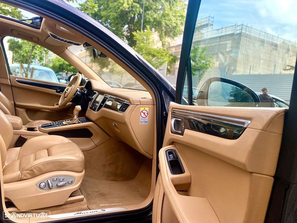 Porsche Macan S - 23