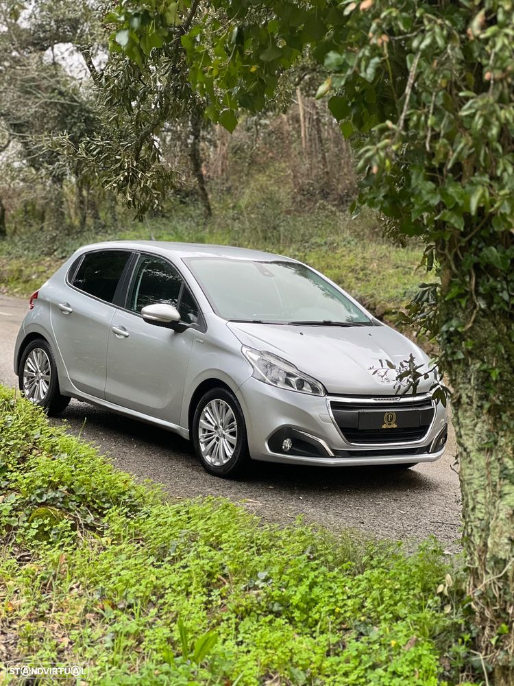 Peugeot 208 1.2 PureTech Style - 2