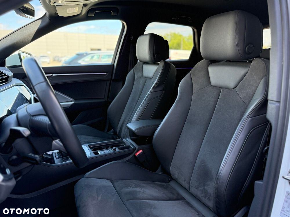 Audi Q3 - 24