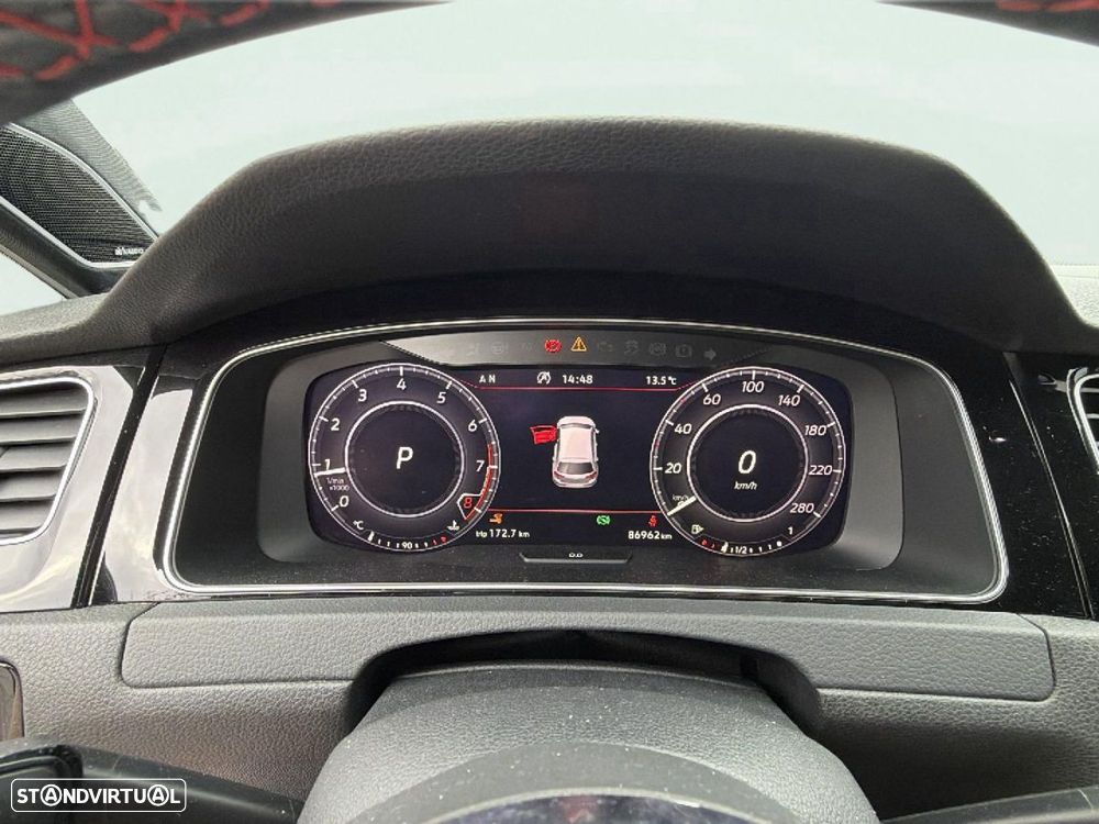 VW Golf 2.0 TSI GTI DSG Performance - 11