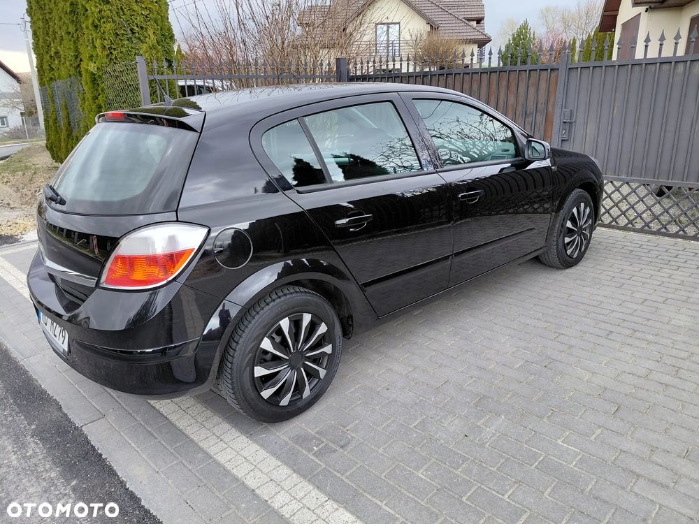 Opel Astra 1.6 Catch me - 23