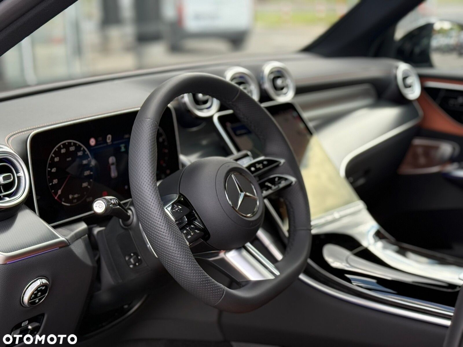Mercedes-Benz GLC - 10