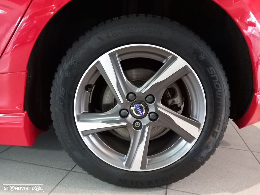 Volvo V40 2.0 D2 R-Design - 26