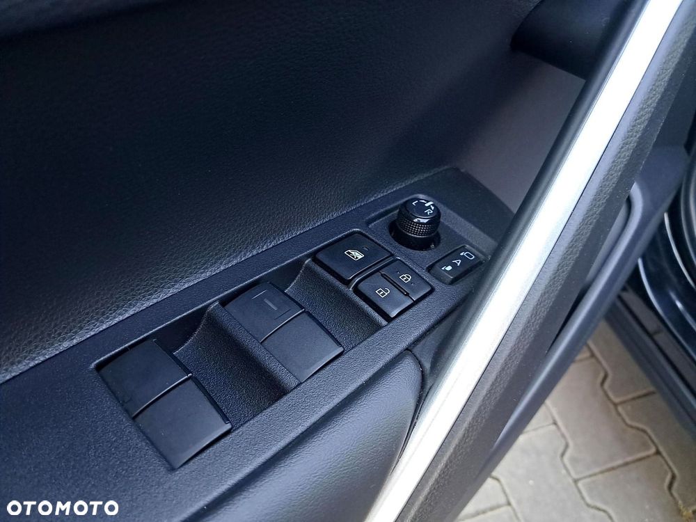 Toyota Corolla Cross - 15